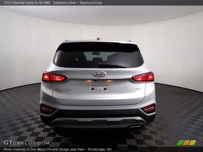 Symphony Silver / Espresso/Gray 2020 Hyundai Santa Fe SE AWD