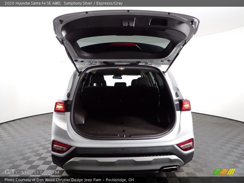 Symphony Silver / Espresso/Gray 2020 Hyundai Santa Fe SE AWD