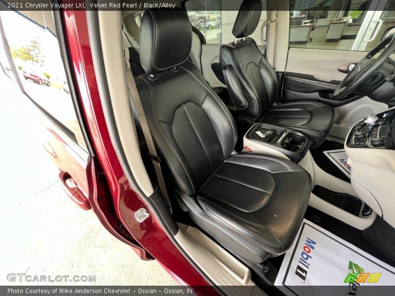 Front Seat of 2021 Voyager LXI