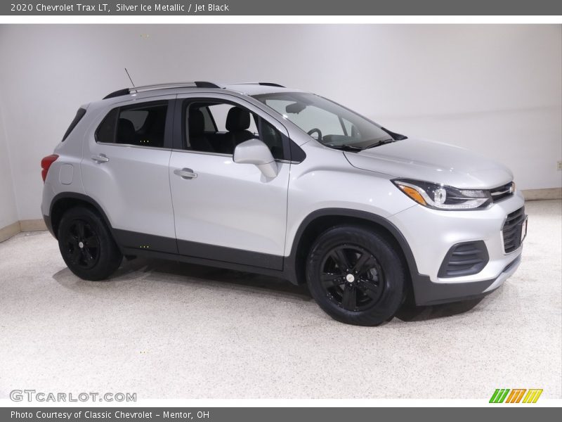  2020 Trax LT Silver Ice Metallic