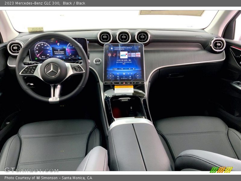 Black / Black 2023 Mercedes-Benz GLC 300