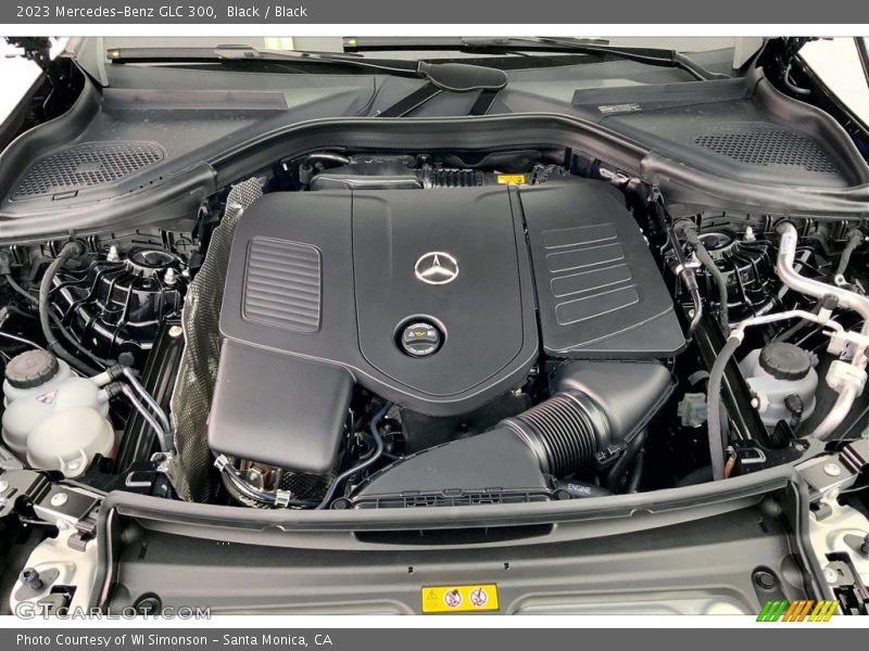 Black / Black 2023 Mercedes-Benz GLC 300