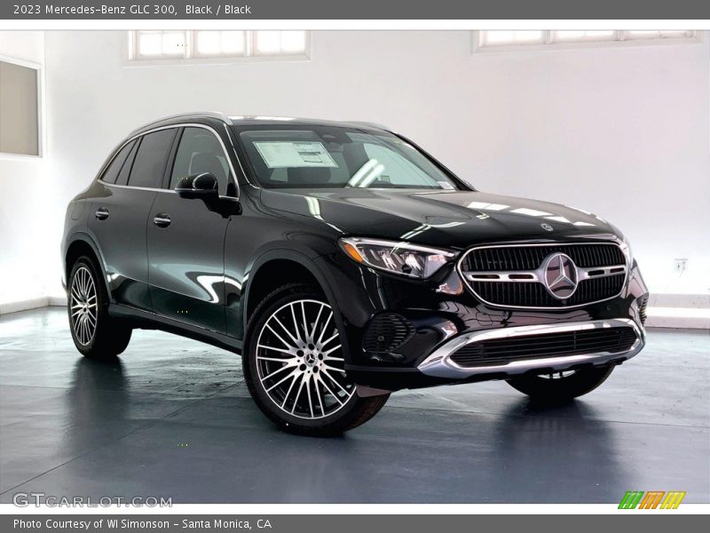Black / Black 2023 Mercedes-Benz GLC 300
