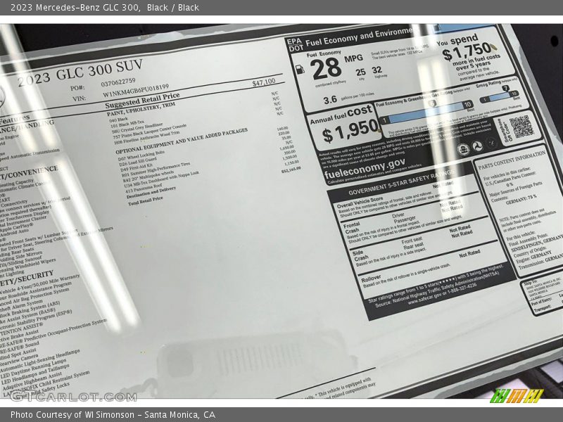 Black / Black 2023 Mercedes-Benz GLC 300