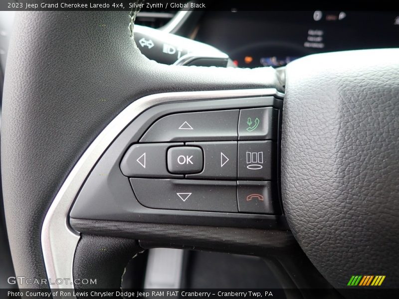 Silver Zynith / Global Black 2023 Jeep Grand Cherokee Laredo 4x4