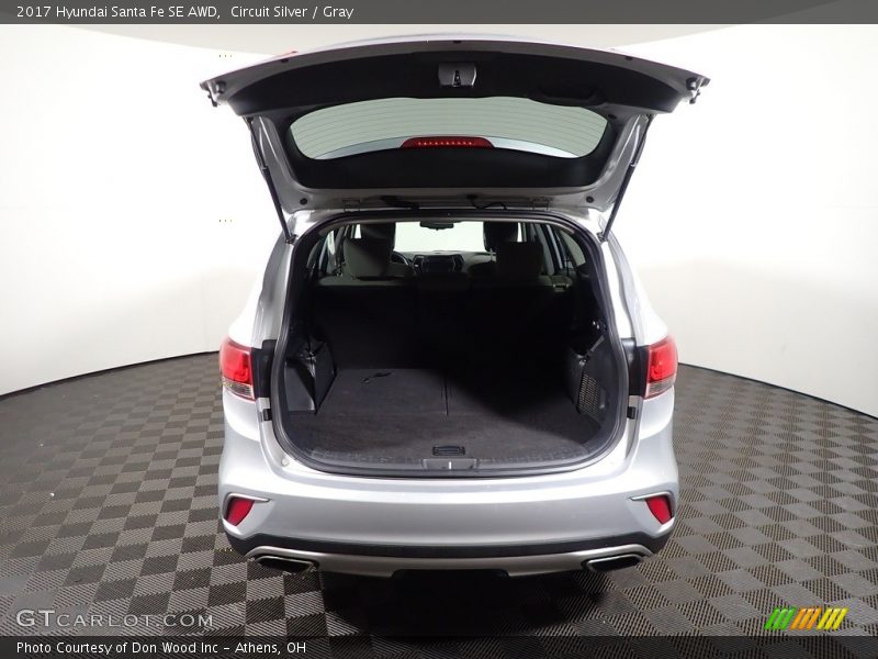 Circuit Silver / Gray 2017 Hyundai Santa Fe SE AWD