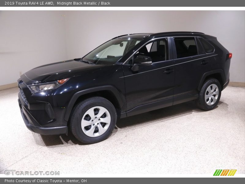 Midnight Black Metallic / Black 2019 Toyota RAV4 LE AWD