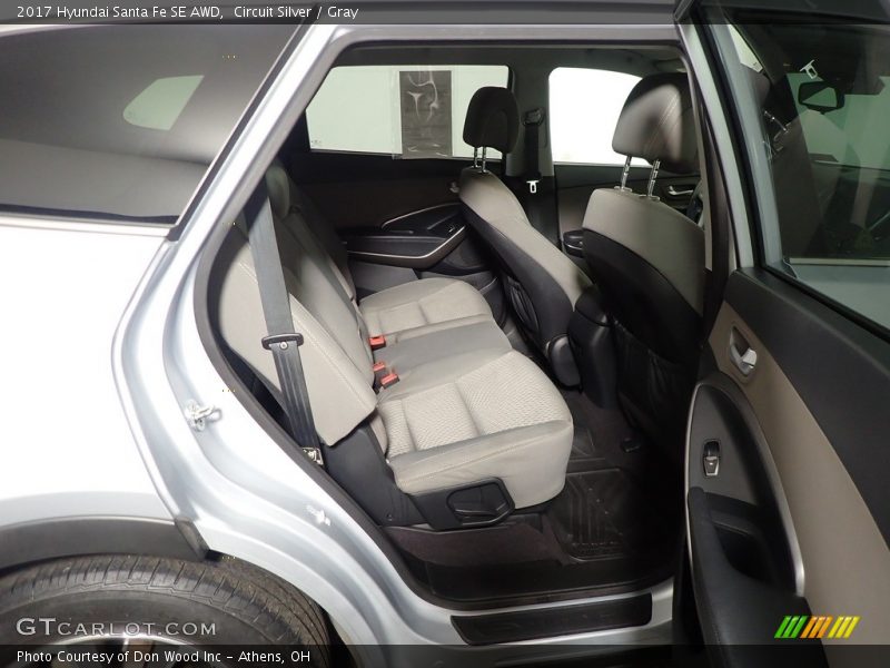 Circuit Silver / Gray 2017 Hyundai Santa Fe SE AWD