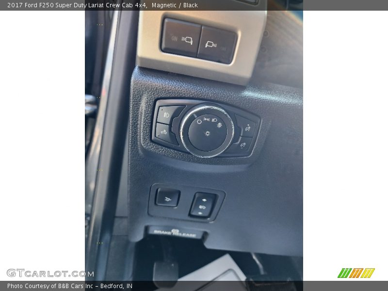 Magnetic / Black 2017 Ford F250 Super Duty Lariat Crew Cab 4x4