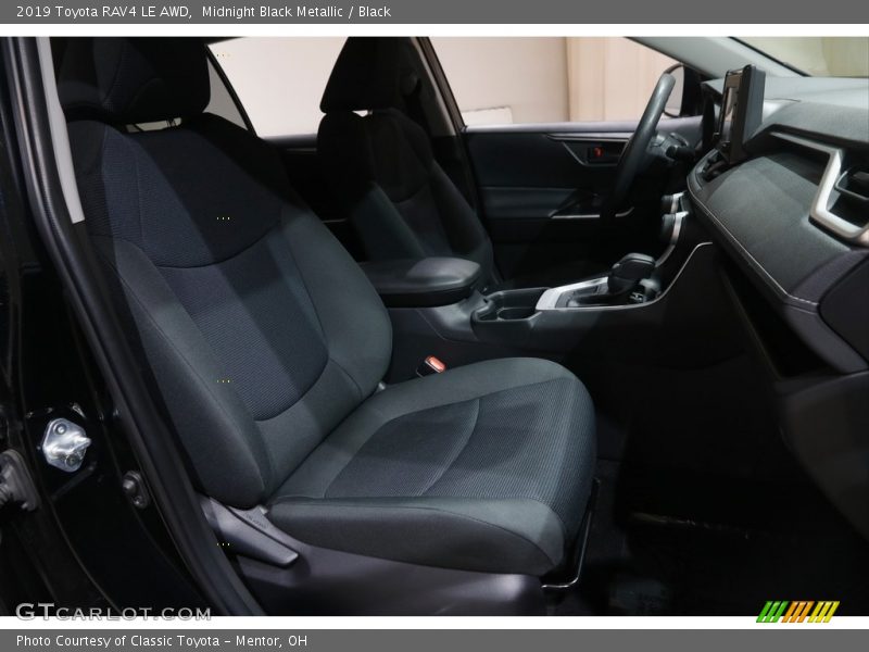 Midnight Black Metallic / Black 2019 Toyota RAV4 LE AWD