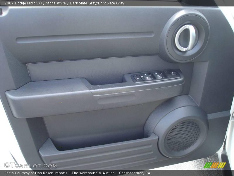 Stone White / Dark Slate Gray/Light Slate Gray 2007 Dodge Nitro SXT