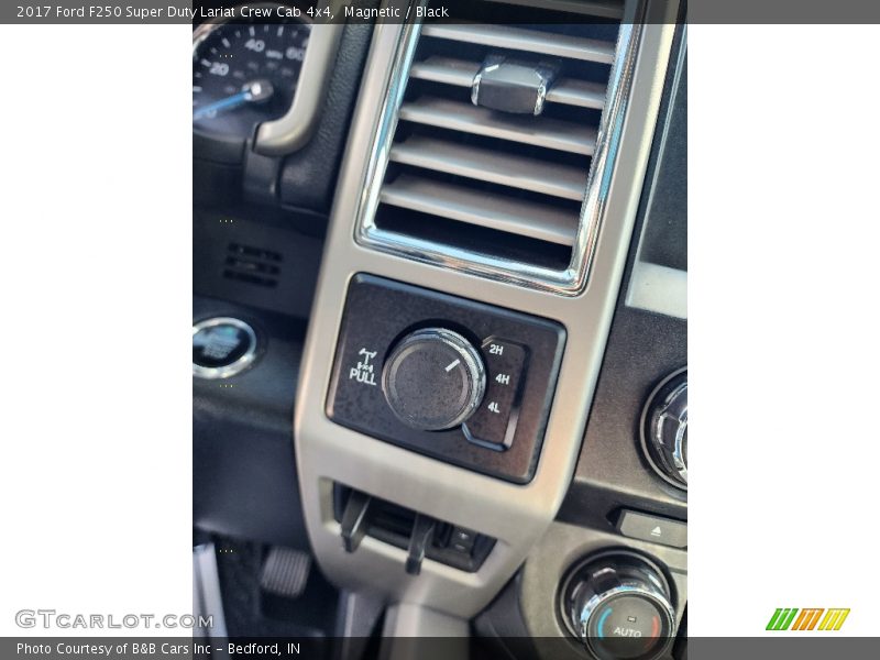 Magnetic / Black 2017 Ford F250 Super Duty Lariat Crew Cab 4x4