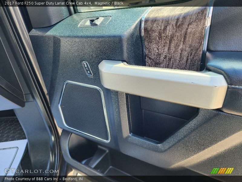 Magnetic / Black 2017 Ford F250 Super Duty Lariat Crew Cab 4x4