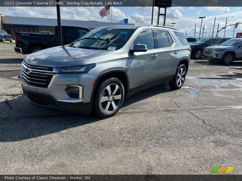 Sterling Gray Metallic / Jet Black 2023 Chevrolet Traverse LT AWD
