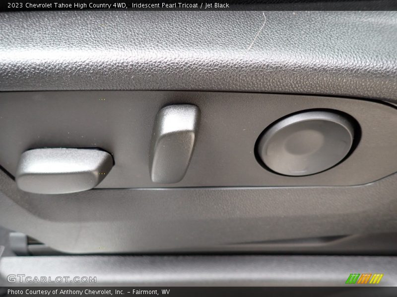 Iridescent Pearl Tricoat / Jet Black 2023 Chevrolet Tahoe High Country 4WD