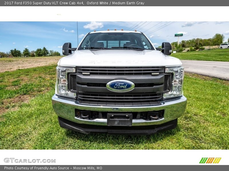 Oxford White / Medium Earth Gray 2017 Ford F350 Super Duty XLT Crew Cab 4x4