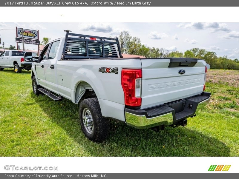 Oxford White / Medium Earth Gray 2017 Ford F350 Super Duty XLT Crew Cab 4x4