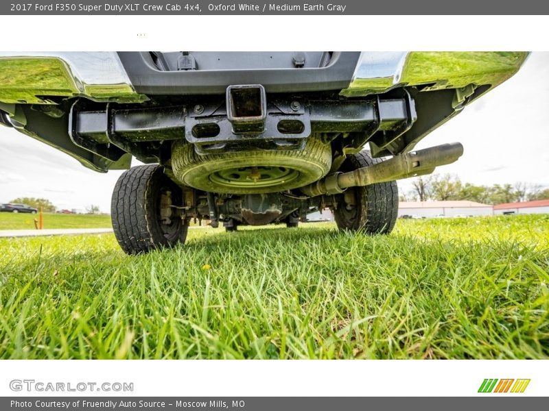 Oxford White / Medium Earth Gray 2017 Ford F350 Super Duty XLT Crew Cab 4x4