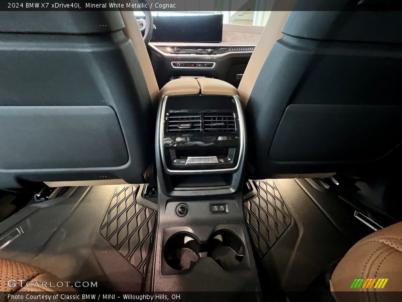 Controls of 2024 X7 xDrive40i