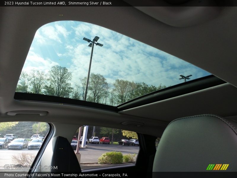 Shimmering Silver / Black 2023 Hyundai Tucson Limited AWD