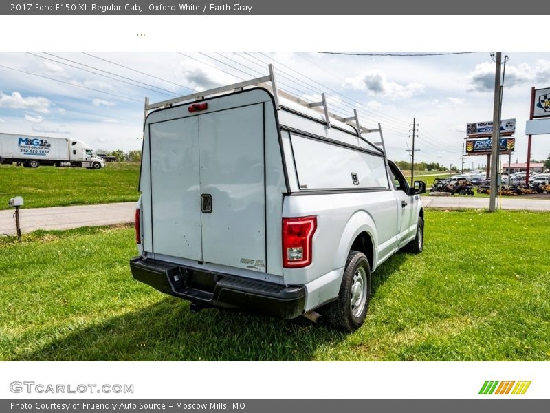 Oxford White / Earth Gray 2017 Ford F150 XL Regular Cab