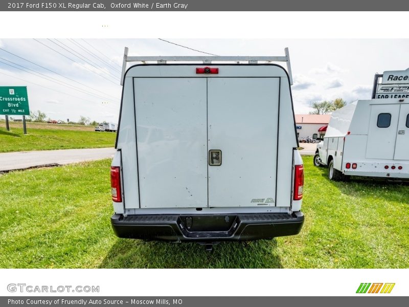 Oxford White / Earth Gray 2017 Ford F150 XL Regular Cab