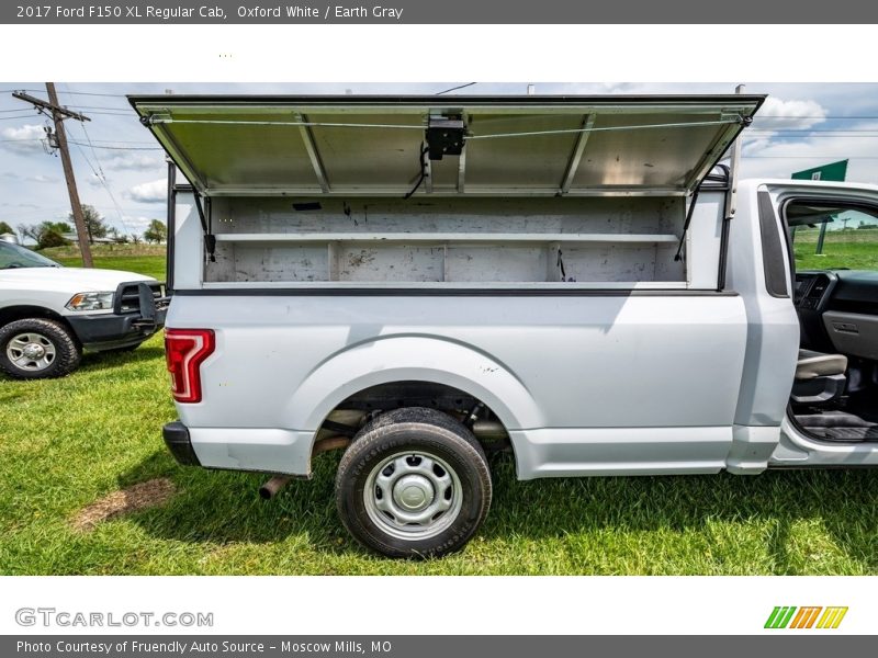 Oxford White / Earth Gray 2017 Ford F150 XL Regular Cab