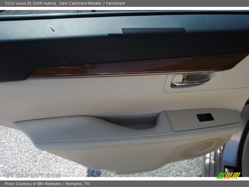 Satin Cashmere Metallic / Parchment 2013 Lexus ES 300h Hybrid