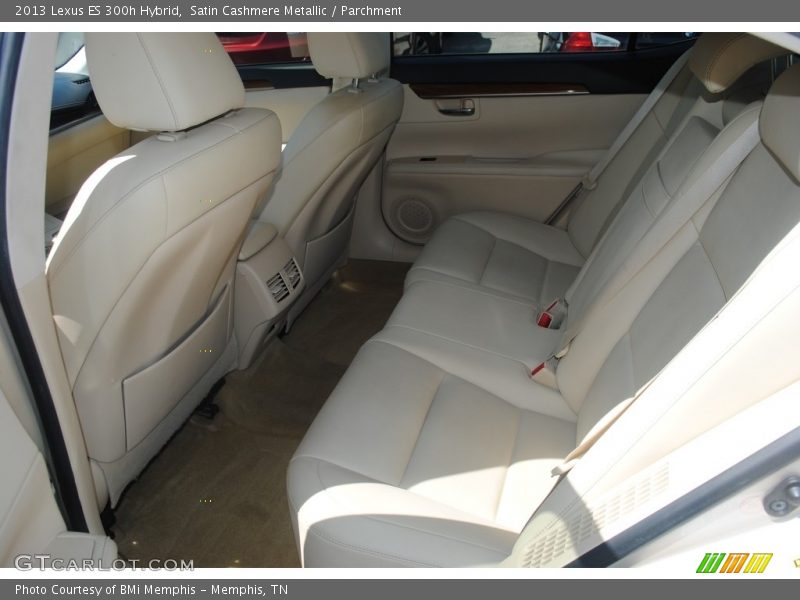Satin Cashmere Metallic / Parchment 2013 Lexus ES 300h Hybrid