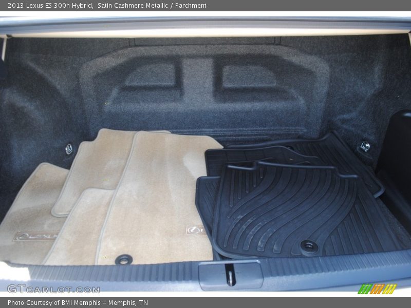 Satin Cashmere Metallic / Parchment 2013 Lexus ES 300h Hybrid