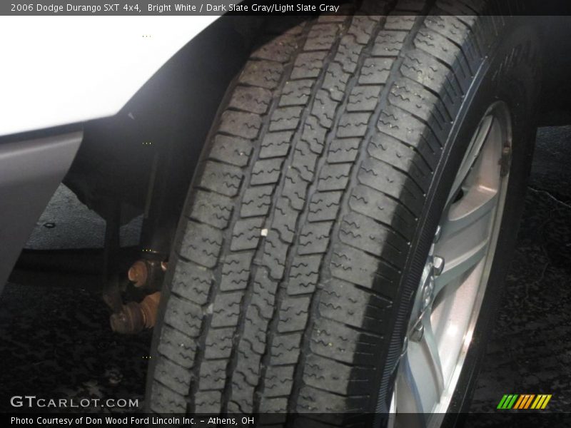 Bright White / Dark Slate Gray/Light Slate Gray 2006 Dodge Durango SXT 4x4