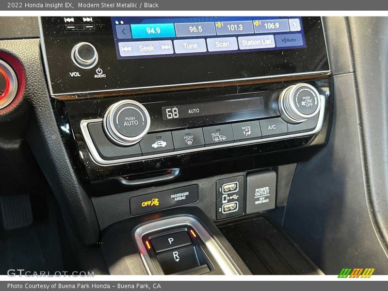 Modern Steel Metallic / Black 2022 Honda Insight EX