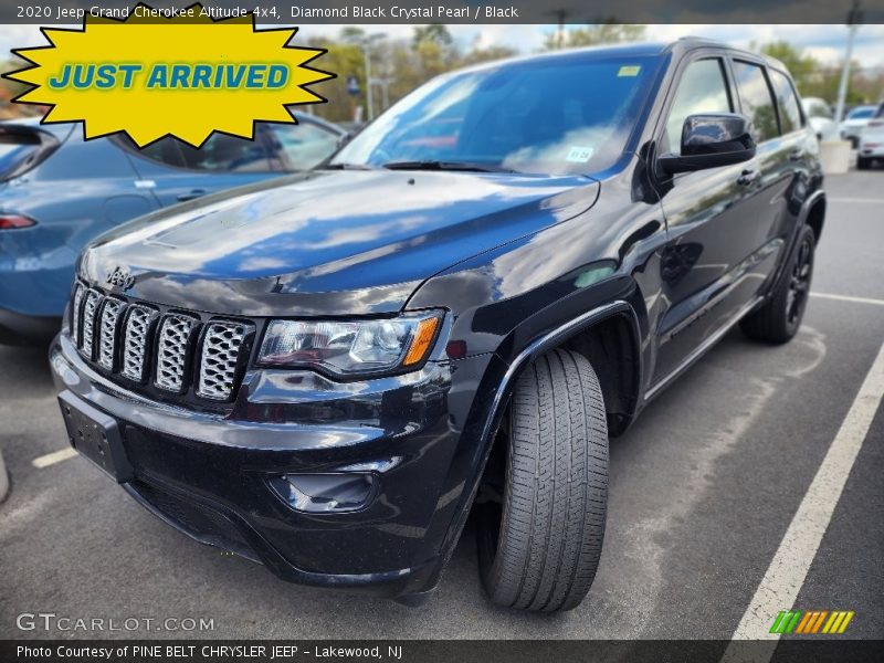 Diamond Black Crystal Pearl / Black 2020 Jeep Grand Cherokee Altitude 4x4