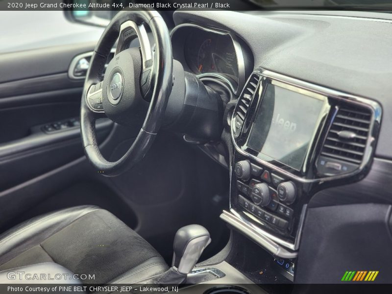 Diamond Black Crystal Pearl / Black 2020 Jeep Grand Cherokee Altitude 4x4