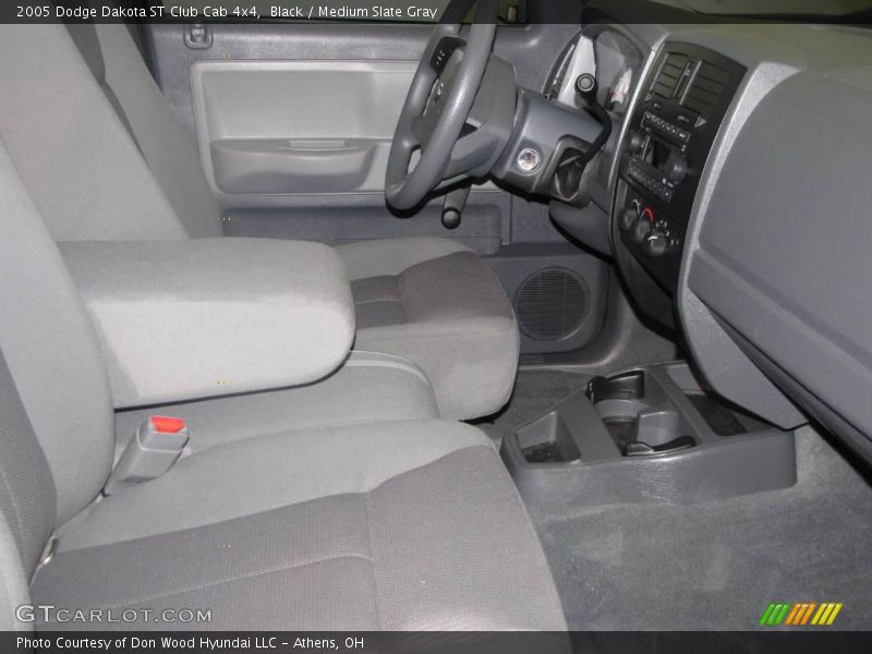 Black / Medium Slate Gray 2005 Dodge Dakota ST Club Cab 4x4