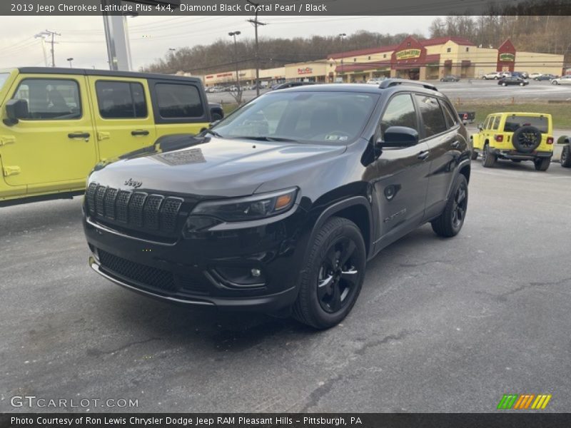 Diamond Black Crystal Pearl / Black 2019 Jeep Cherokee Latitude Plus 4x4