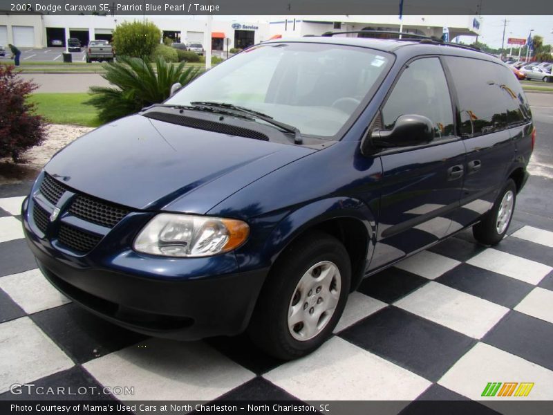 Patriot Blue Pearl / Taupe 2002 Dodge Caravan SE