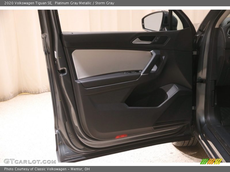 Platinum Gray Metallic / Storm Gray 2020 Volkswagen Tiguan SE