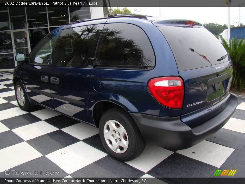Patriot Blue Pearl / Taupe 2002 Dodge Caravan SE
