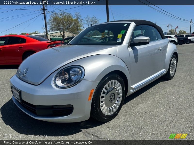 Moonrock Silver Metallic / Black 2016 Volkswagen Beetle 1.8T S