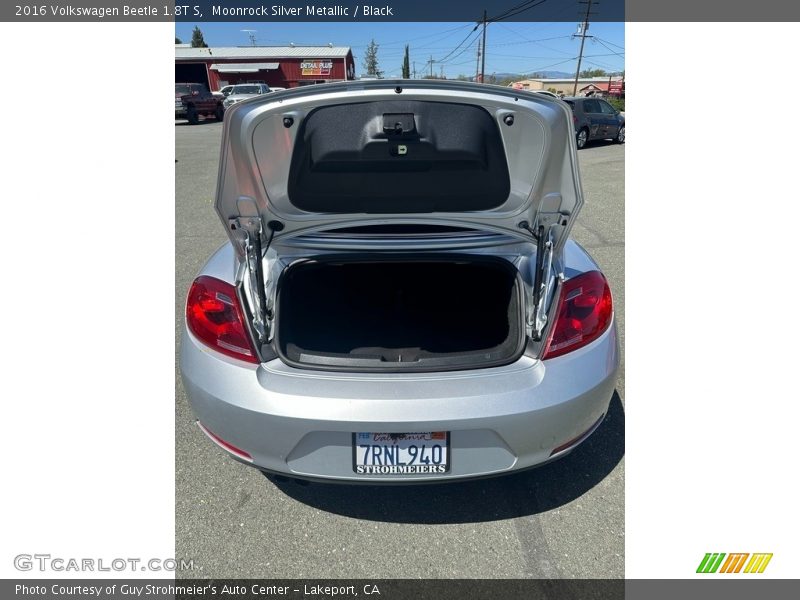 Moonrock Silver Metallic / Black 2016 Volkswagen Beetle 1.8T S