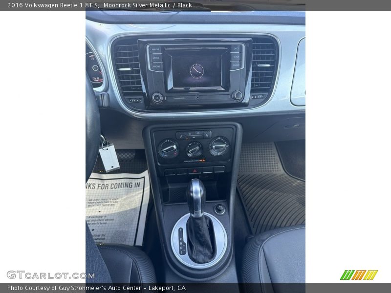 Moonrock Silver Metallic / Black 2016 Volkswagen Beetle 1.8T S