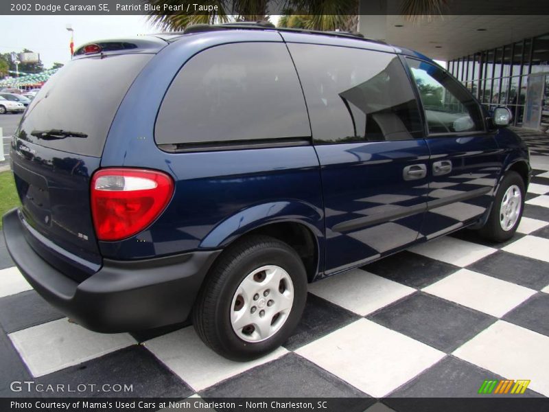 Patriot Blue Pearl / Taupe 2002 Dodge Caravan SE