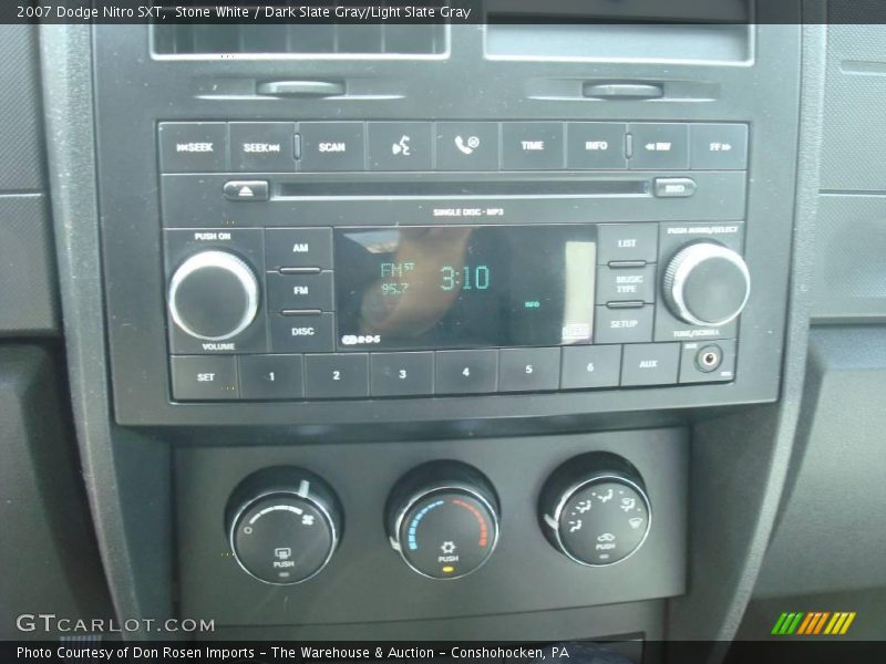 Stone White / Dark Slate Gray/Light Slate Gray 2007 Dodge Nitro SXT