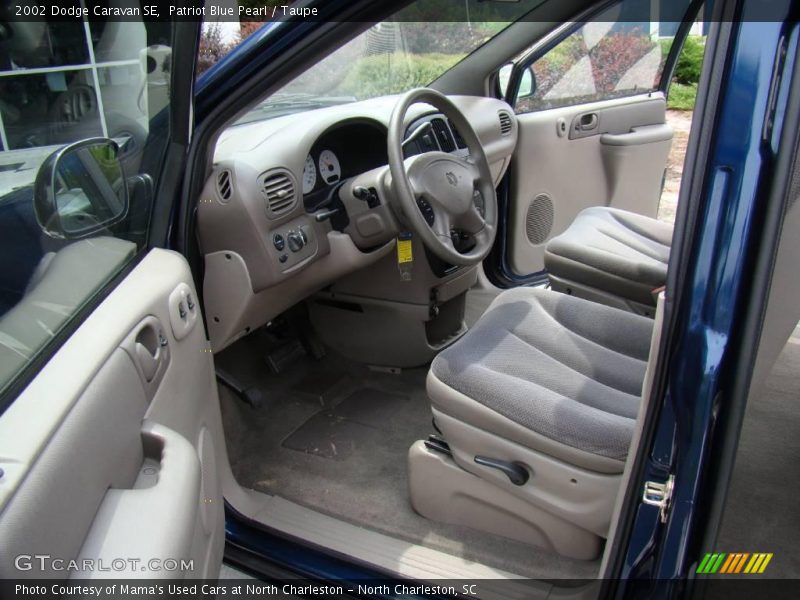 Patriot Blue Pearl / Taupe 2002 Dodge Caravan SE