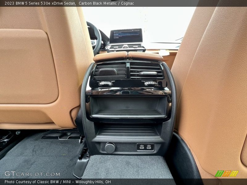Carbon Black Metallic / Cognac 2023 BMW 5 Series 530e xDrive Sedan