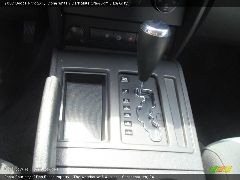 Stone White / Dark Slate Gray/Light Slate Gray 2007 Dodge Nitro SXT