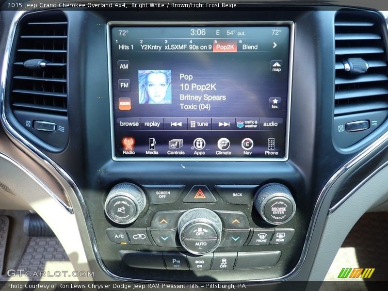Bright White / Brown/Light Frost Beige 2015 Jeep Grand Cherokee Overland 4x4