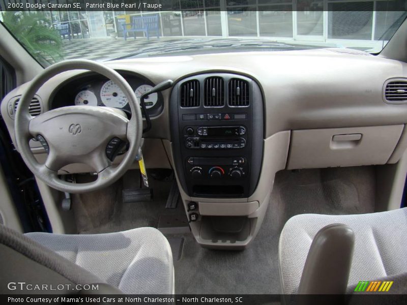Patriot Blue Pearl / Taupe 2002 Dodge Caravan SE