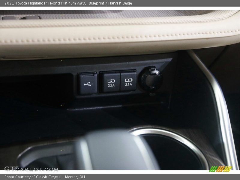 Blueprint / Harvest Beige 2021 Toyota Highlander Hybrid Platinum AWD